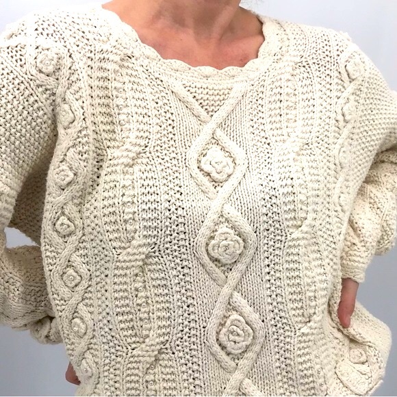 Vintage 90’s Pearl Embellished Floral Textured Cable Knit Oversized Sweater - Picture 1 of 16